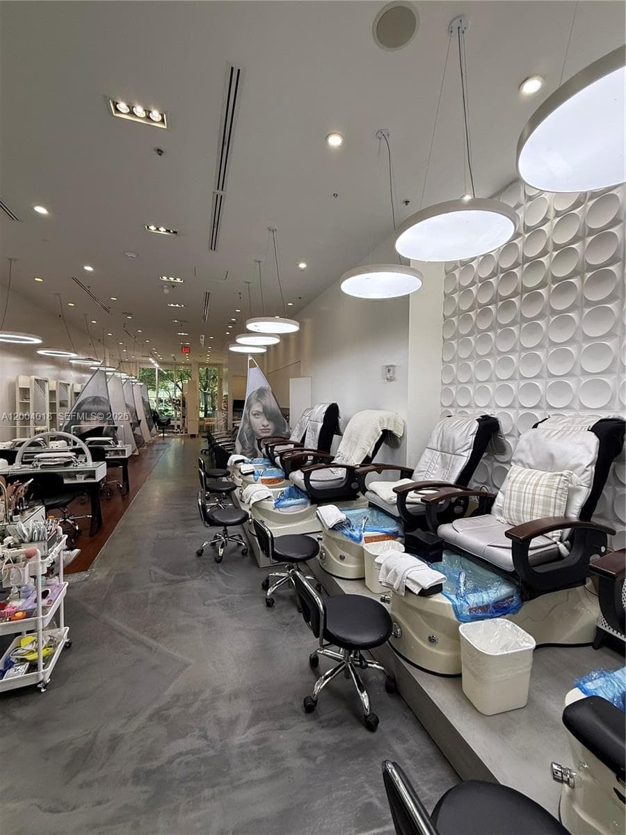 Beauty Salon & Spa in Brickell, Miami FL 33131 — 2