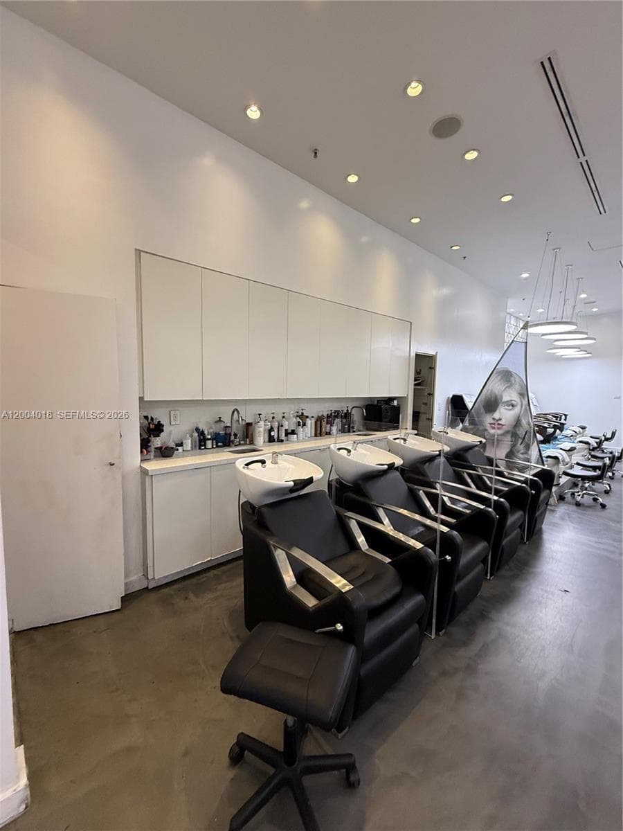 Beauty Salon & Spa in Brickell, Miami FL 33131 — 4