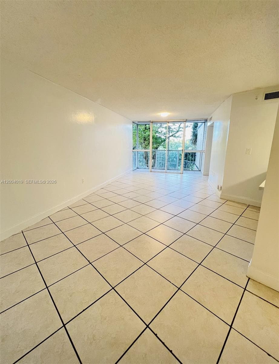 7075 NW 186th St # C205, Hialeah FL 33015 — 3