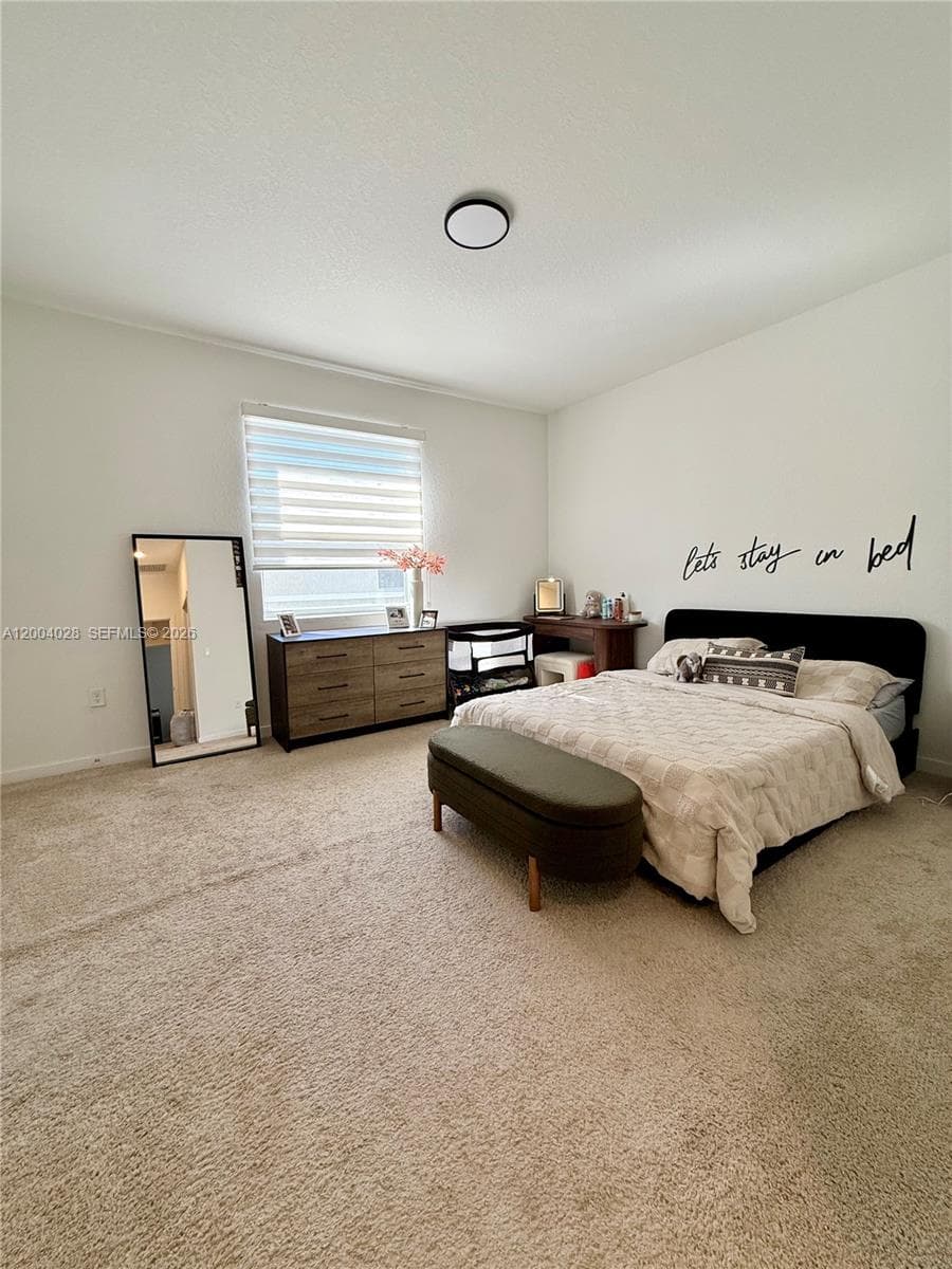 487 NE 5th St, Florida City FL 33034 — 9