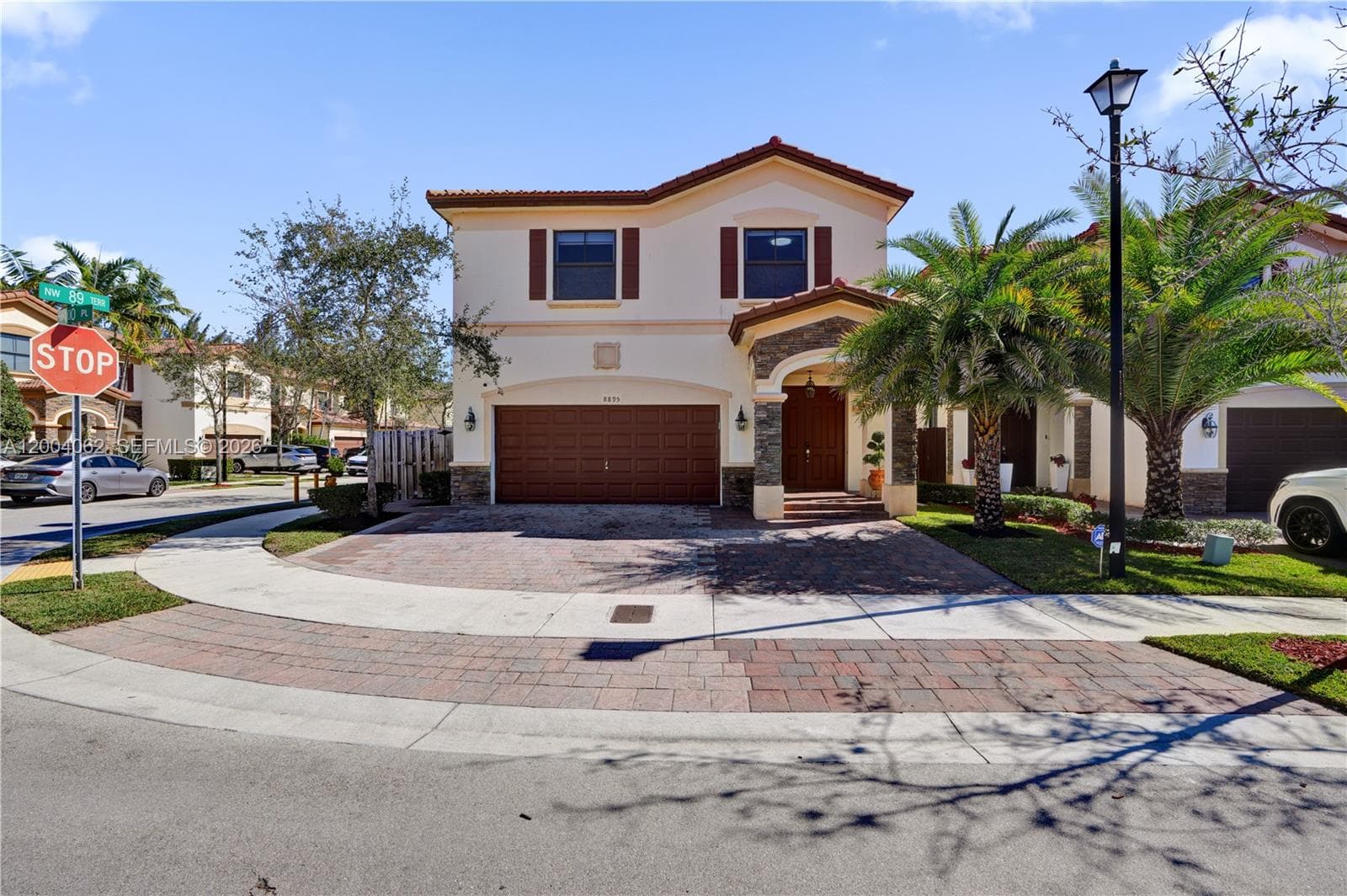 8895 NW 100th Pl, Doral FL 33178 — 35
