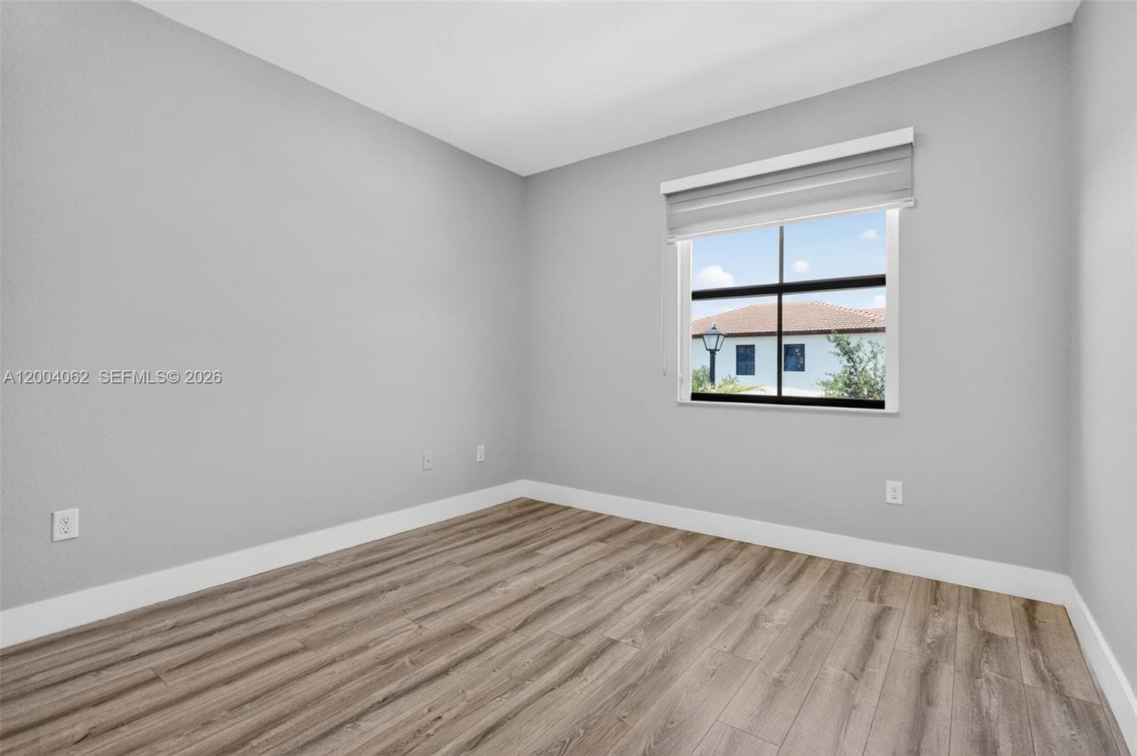8895 NW 100th Pl, Doral FL 33178 — 25