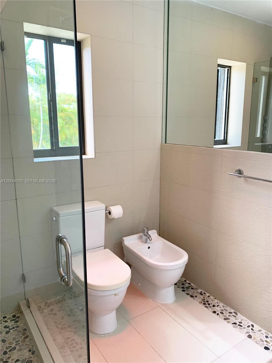 7750 Noremac Ave, Miami Beach FL 33141 — 18