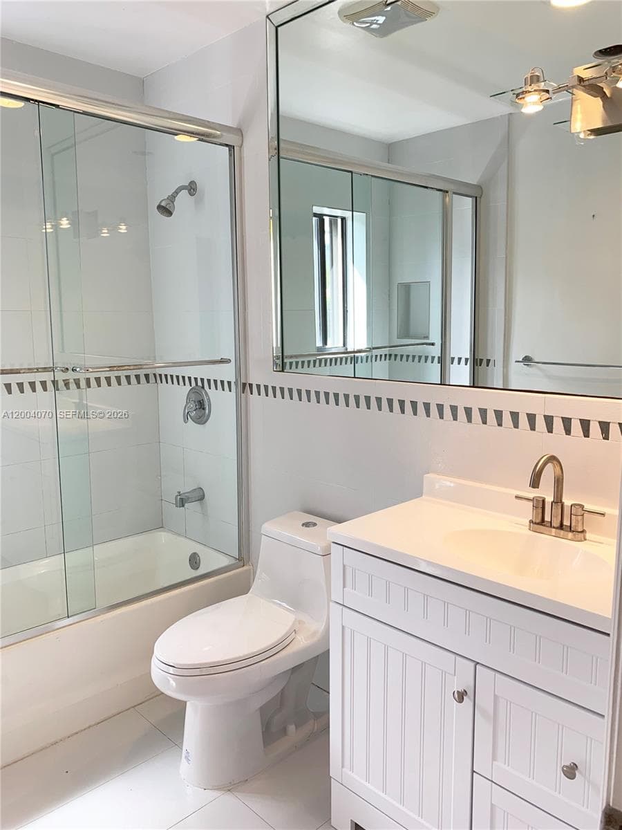 7750 Noremac Ave, Miami Beach FL 33141 — 15