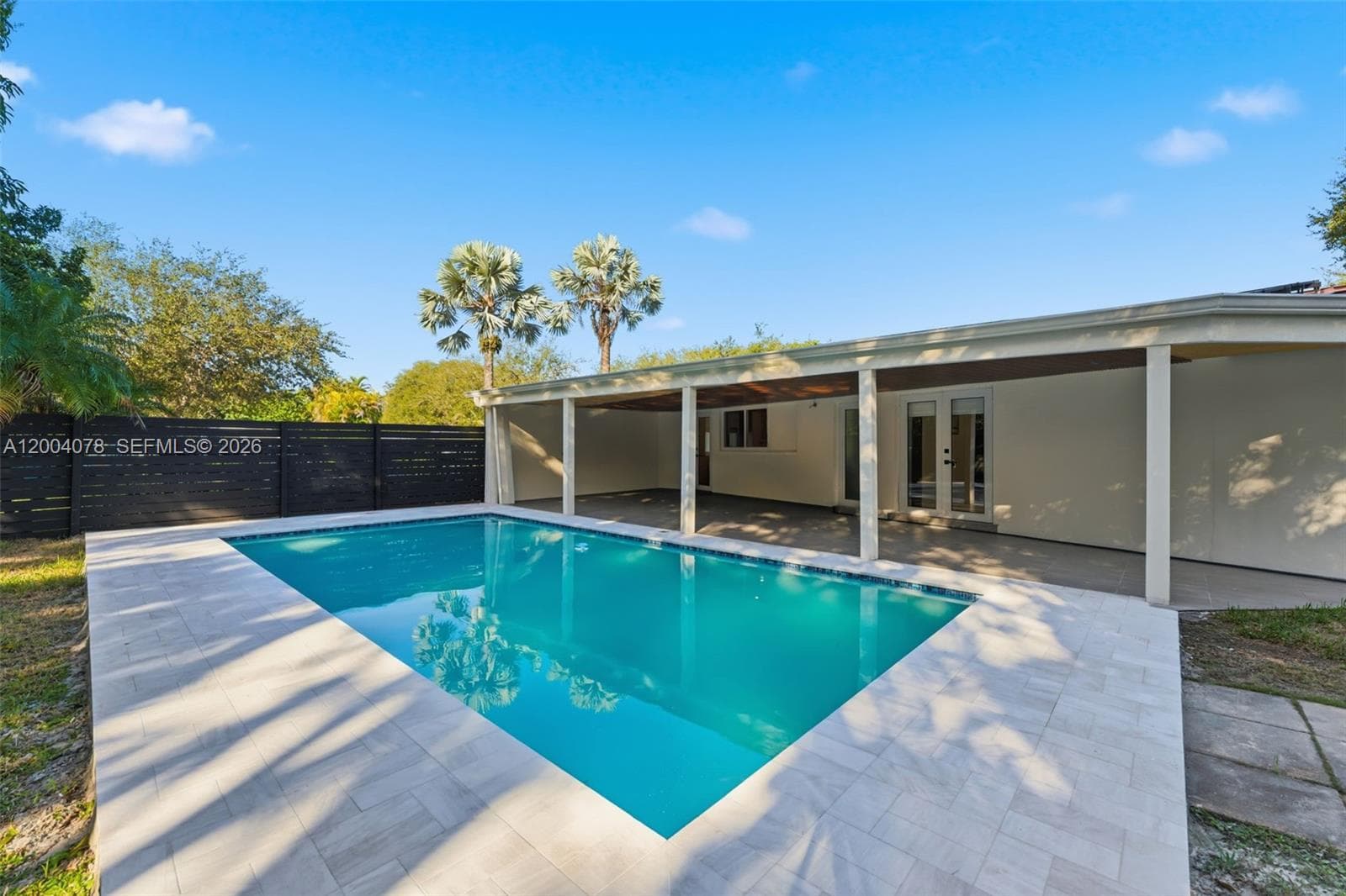 13225 SW 83rd Ct, Pinecrest FL 33156 — 17