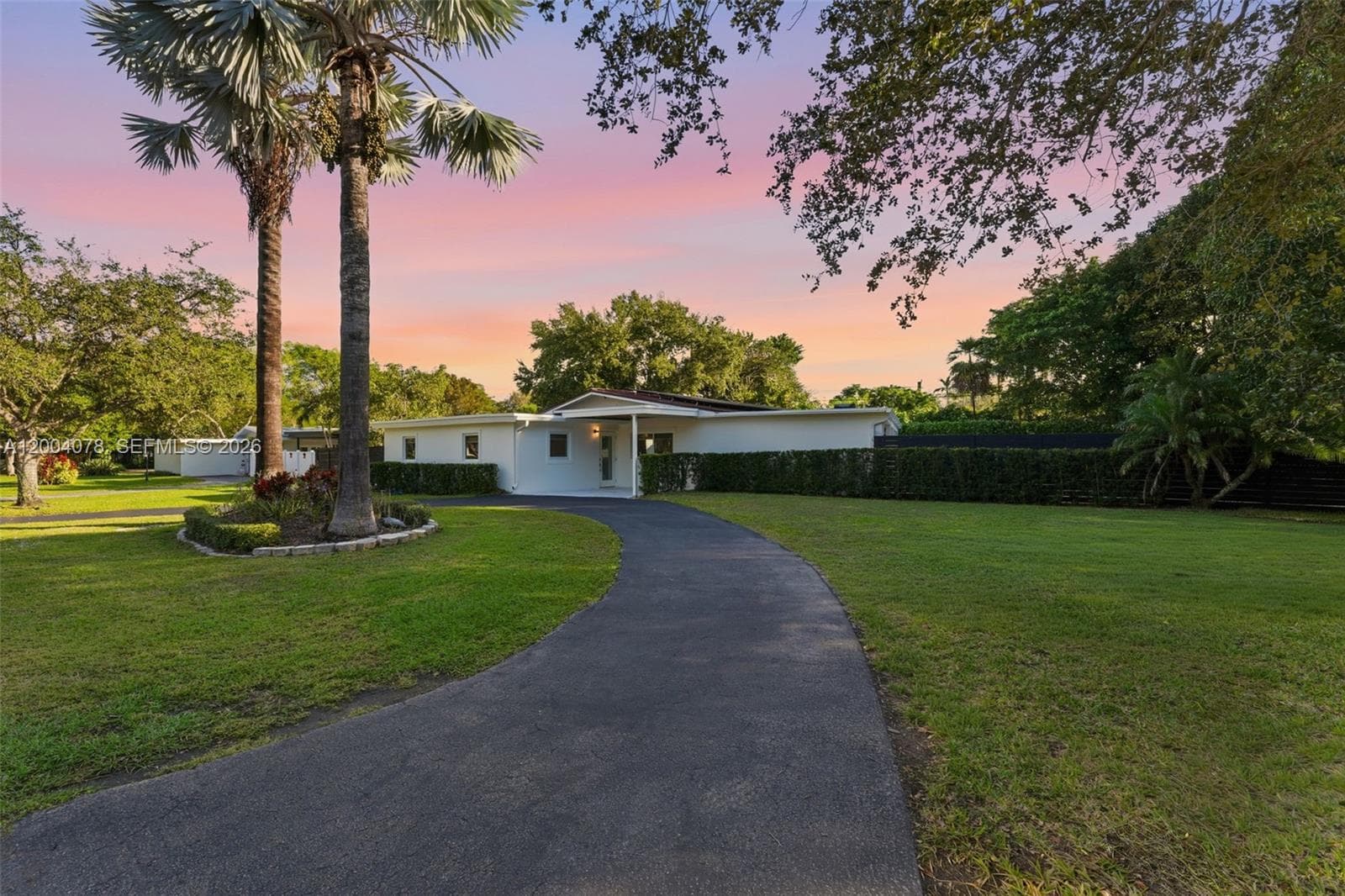 13225 SW 83rd Ct, Pinecrest FL 33156 — 1
