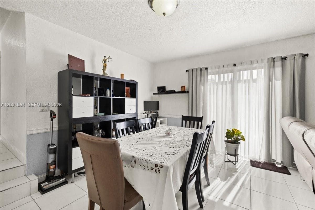 9025 SW 36th St, Miami FL 33165 — 7