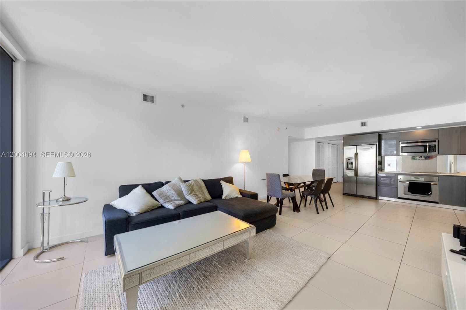 31 SE 6th St # 907, Miami FL 33131 — 6