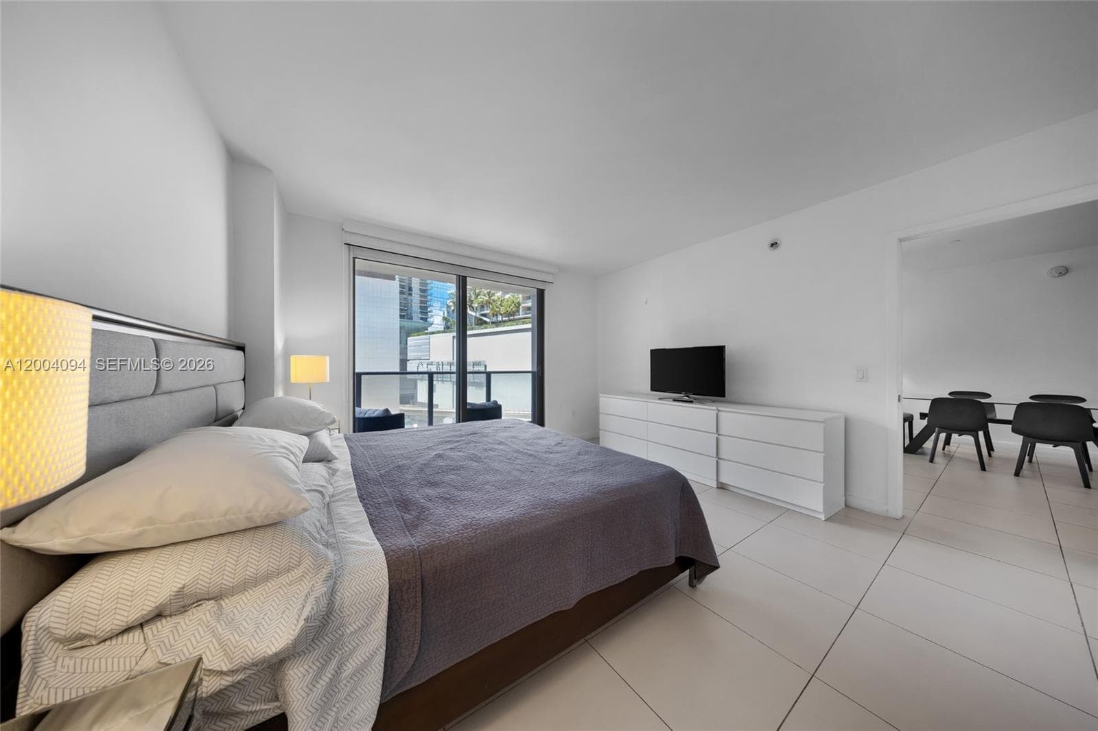 31 SE 6th St # 907, Miami FL 33131 — 16