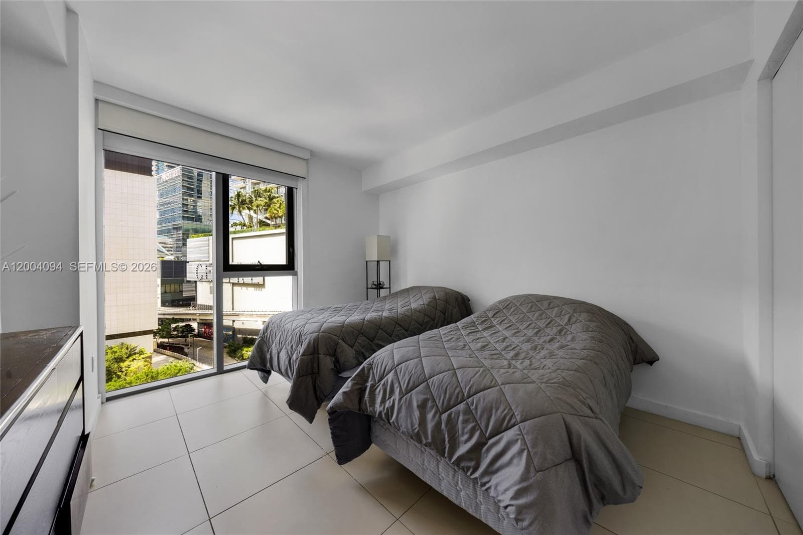 31 SE 6th St # 907, Miami FL 33131 — 12