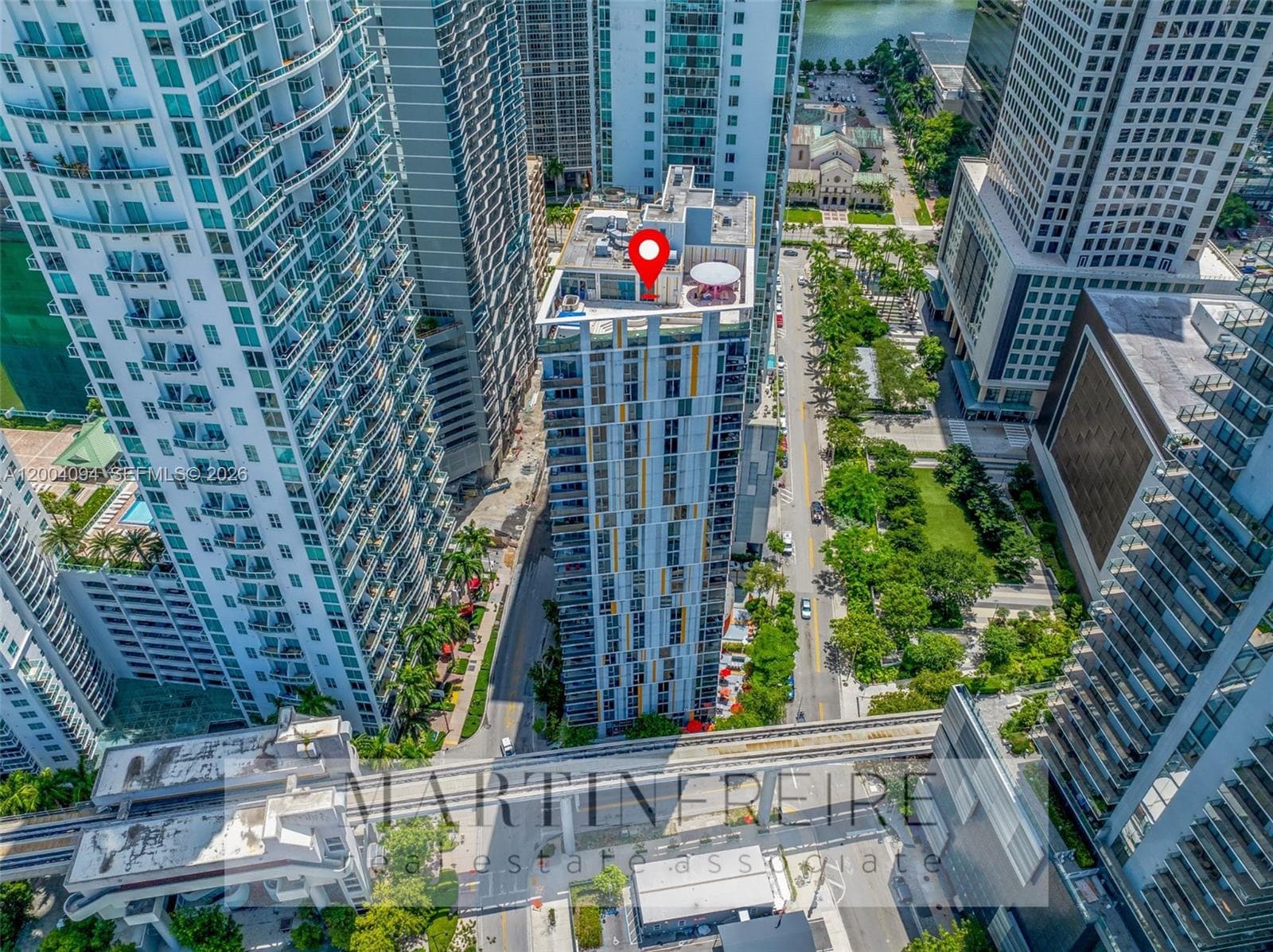 31 SE 6th St # 907, Miami FL 33131 — 30