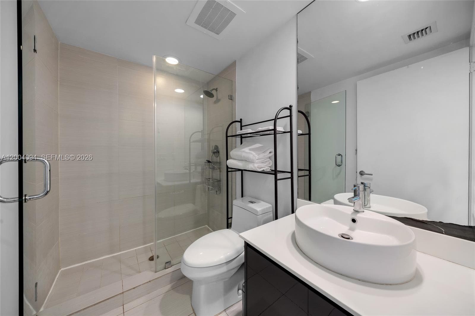 31 SE 6th St # 907, Miami FL 33131 — 11