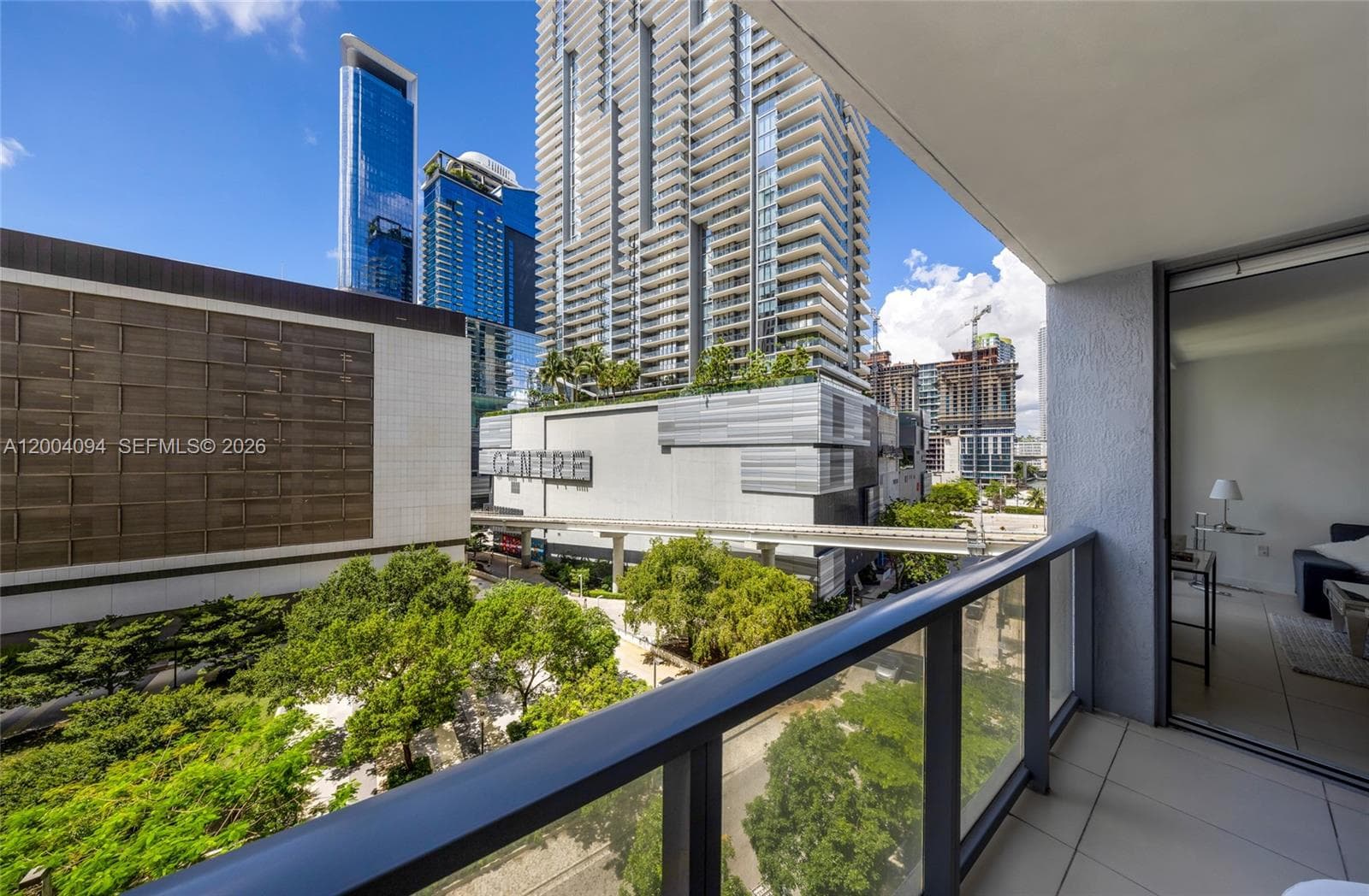 31 SE 6th St # 907, Miami FL 33131 — 21