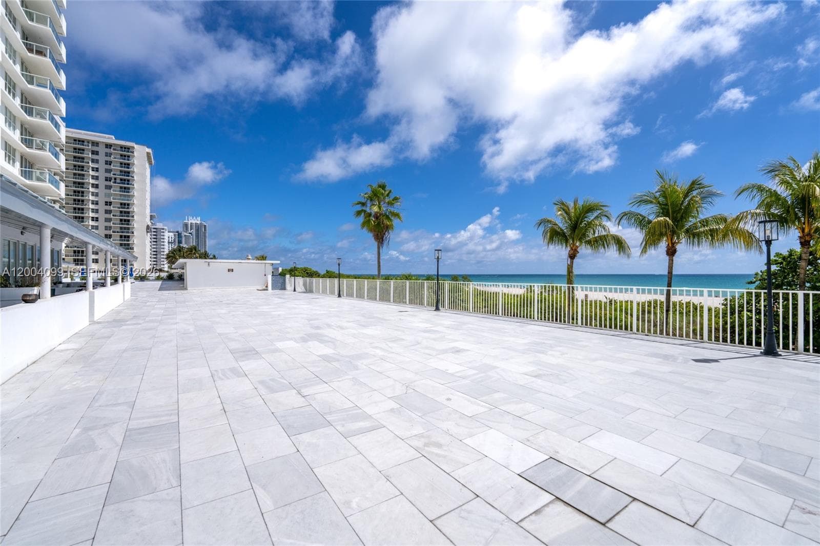 5601 Collins Ave # 919, Miami Beach FL 33140 — 36