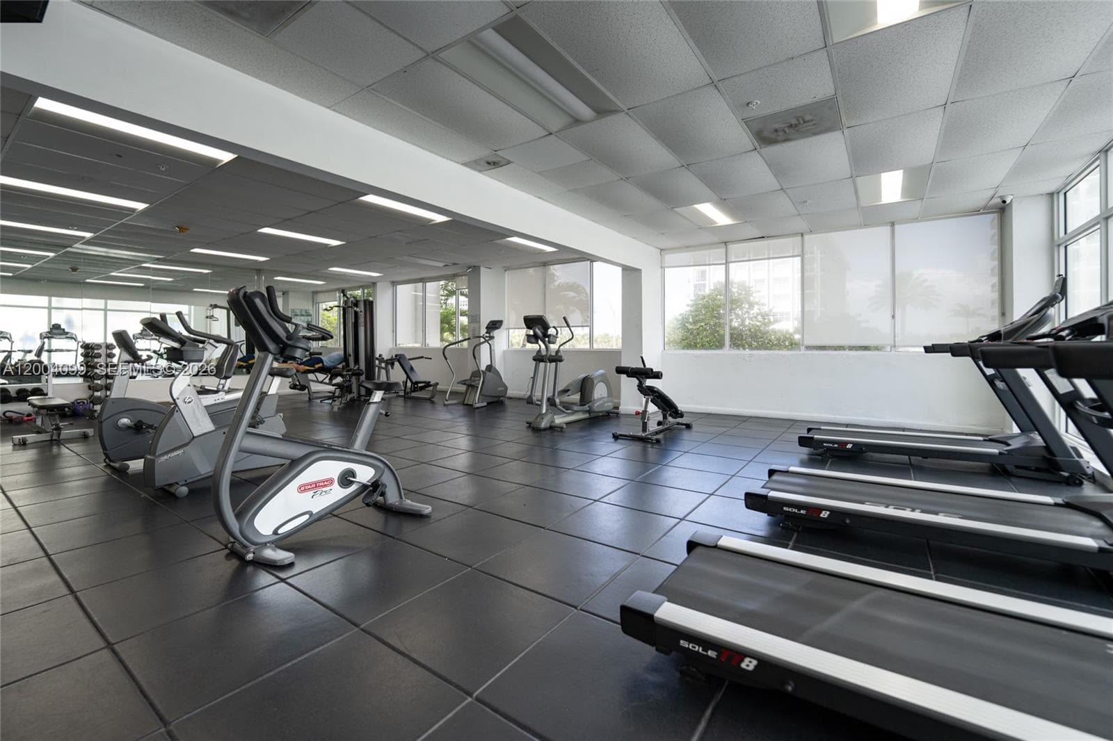 5601 Collins Ave # 919, Miami Beach FL 33140 — 29