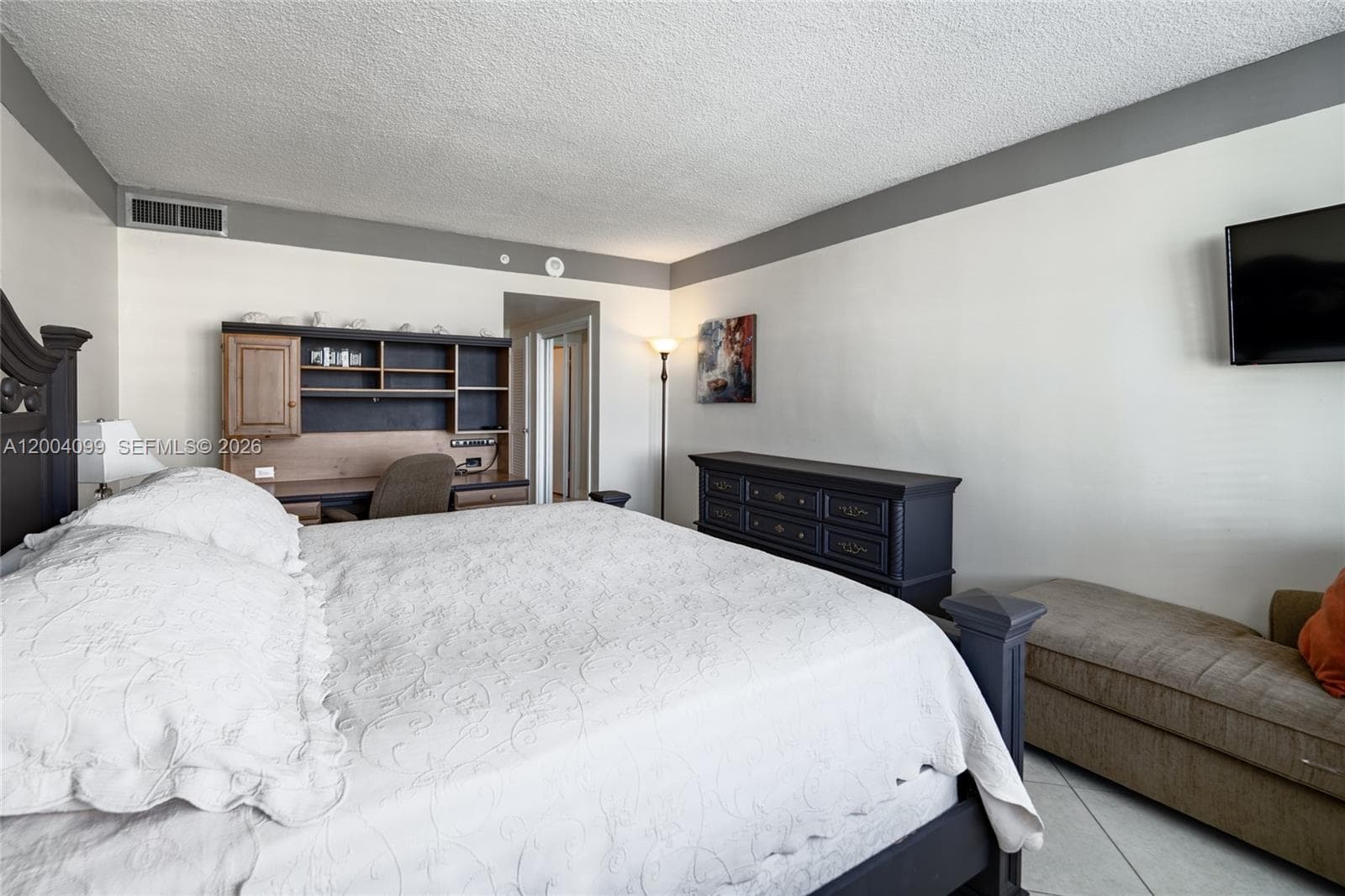 5601 Collins Ave # 919, Miami Beach FL 33140 — 21
