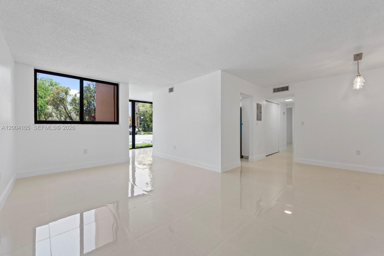 9440 W Flagler St # 106, Miami FL 33174 — 3