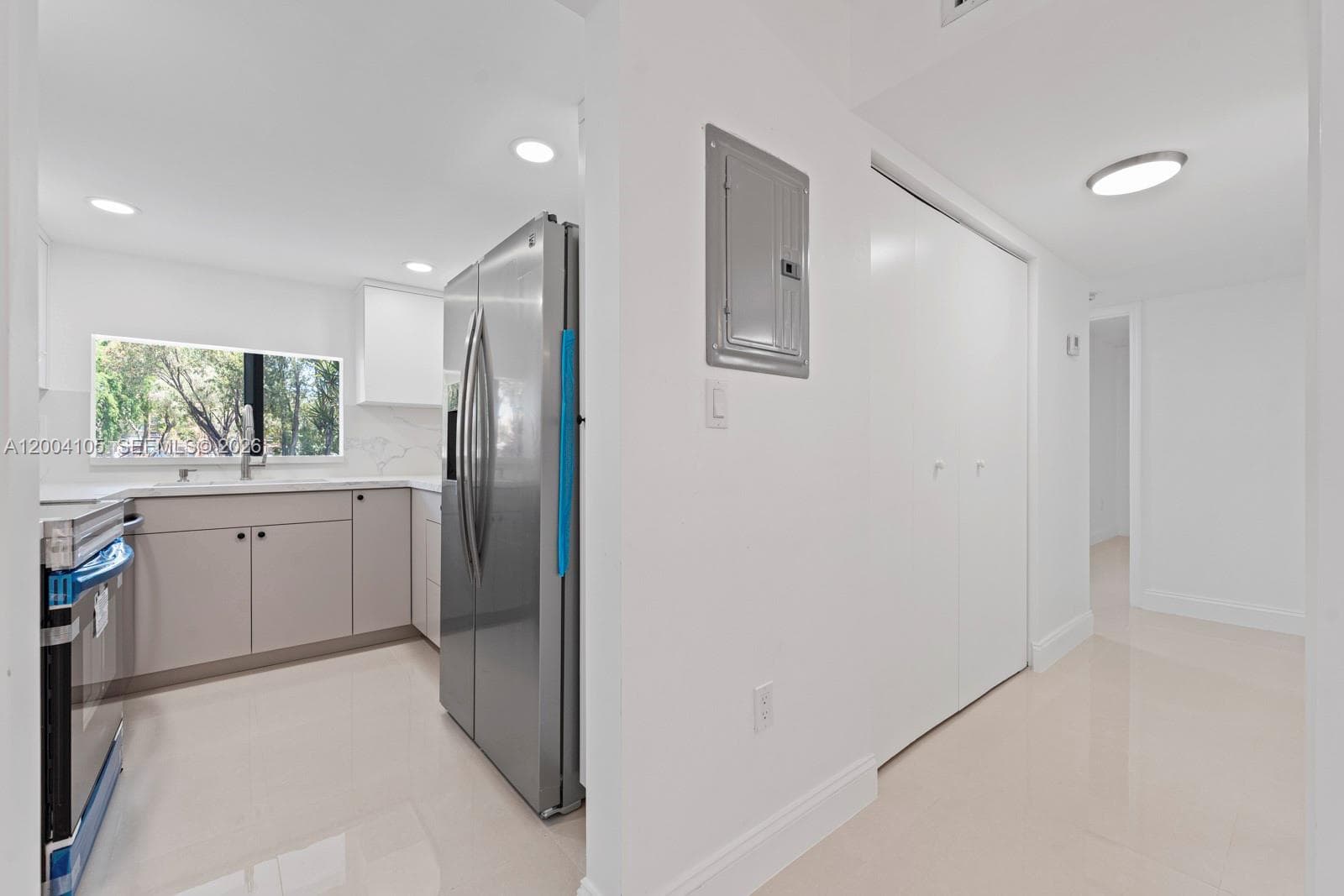 9440 W Flagler St # 106, Miami FL 33174 — 10