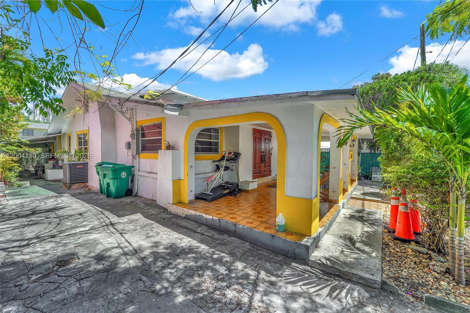 219 SW 6th Ave, Miami FL 33130 — 4