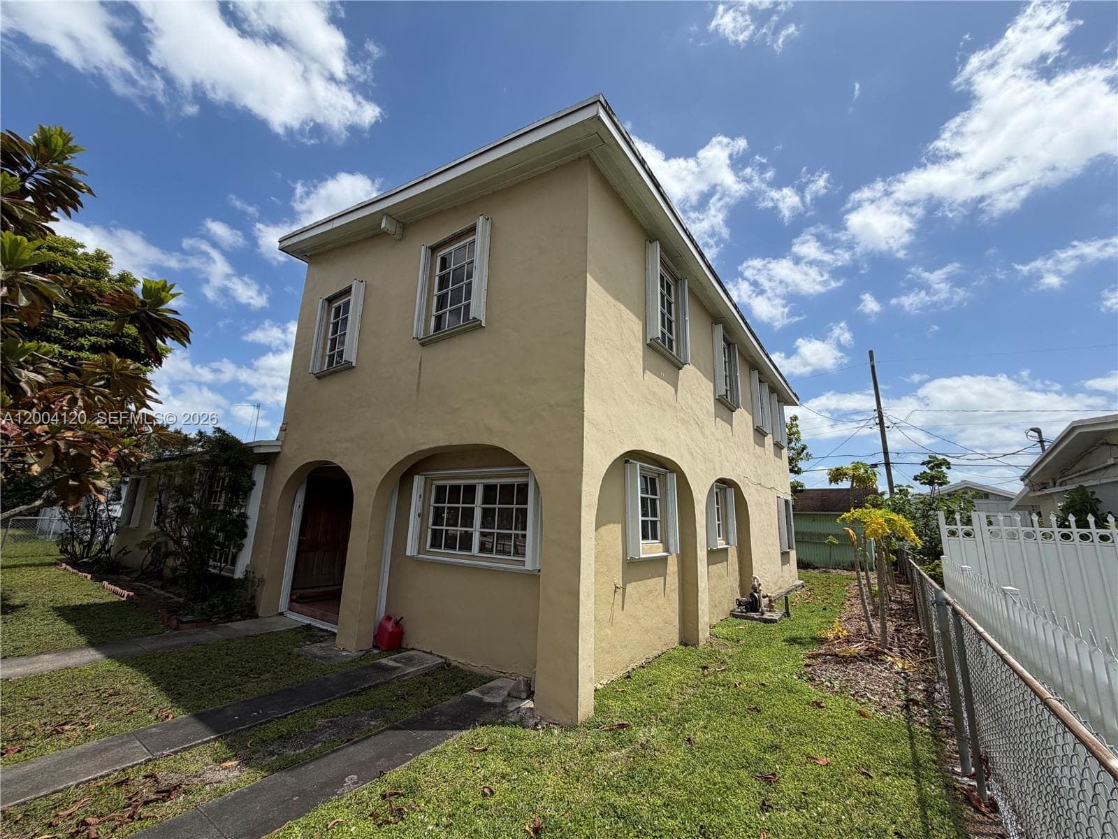 10910 SW 40th St, Miami FL 33165 — 26