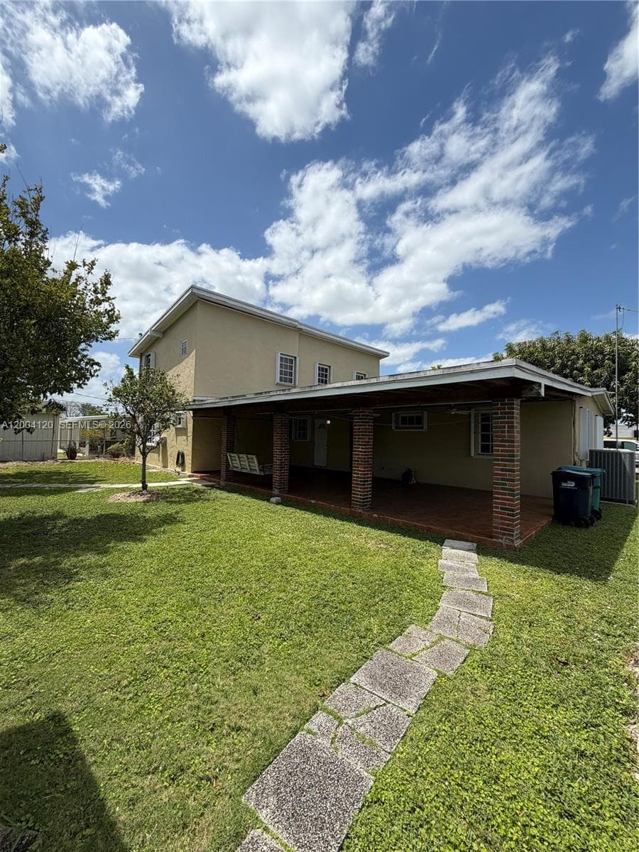 10910 SW 40th St, Miami FL 33165 — 28