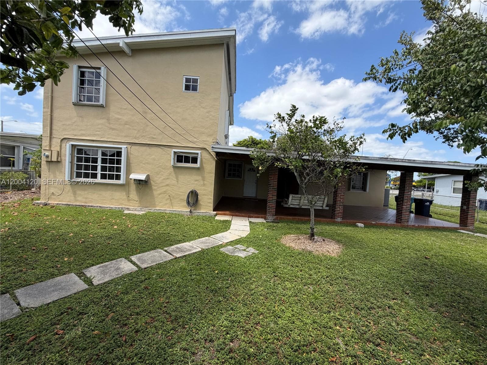 10910 SW 40th St, Miami FL 33165 — 30