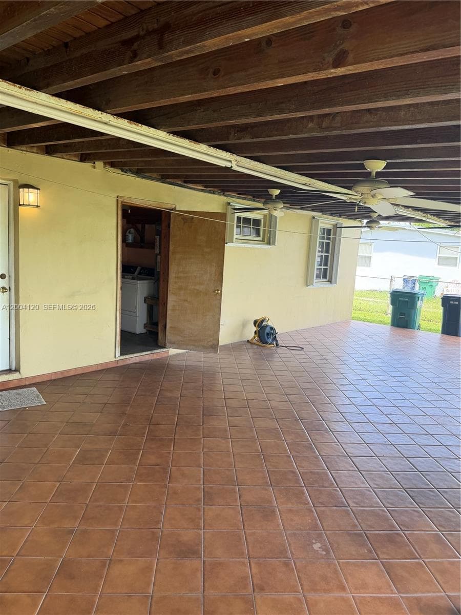 10910 SW 40th St, Miami FL 33165 — 31