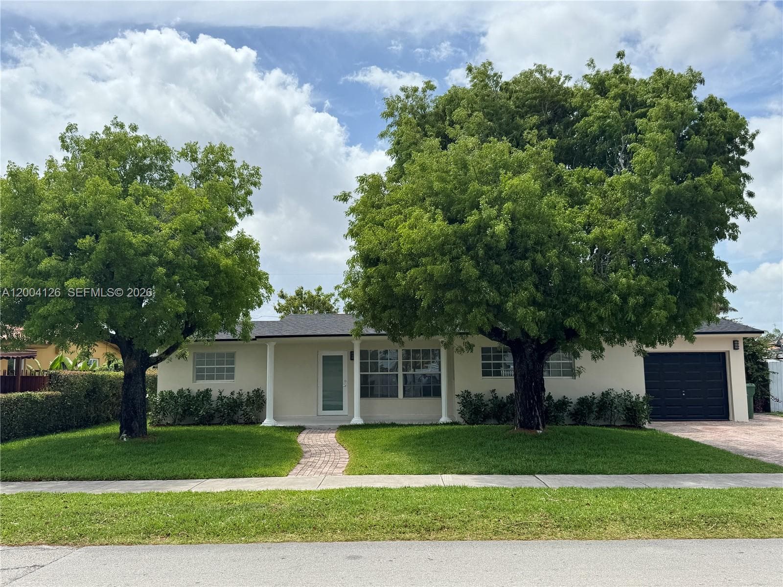 8064 W 14th Ave, Hialeah FL 33014 — 2