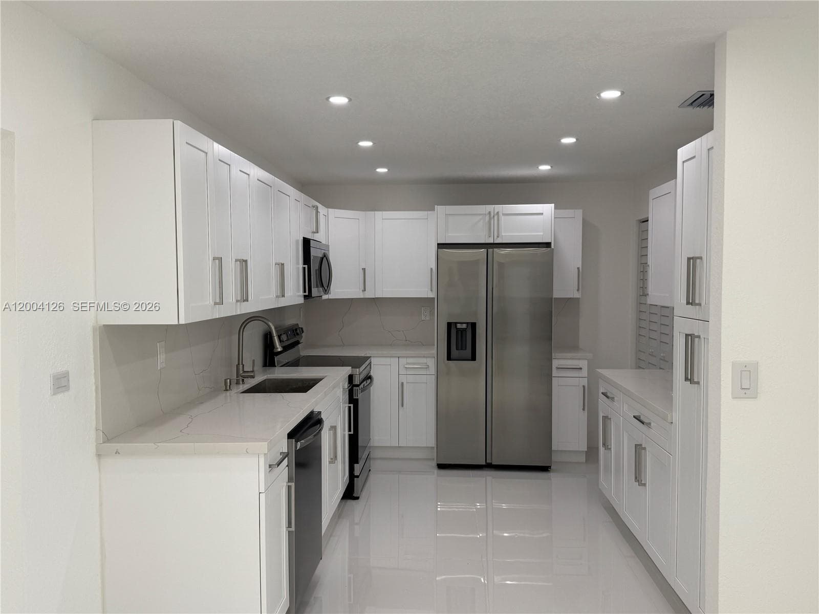 8064 W 14th Ave, Hialeah FL 33014 — 6