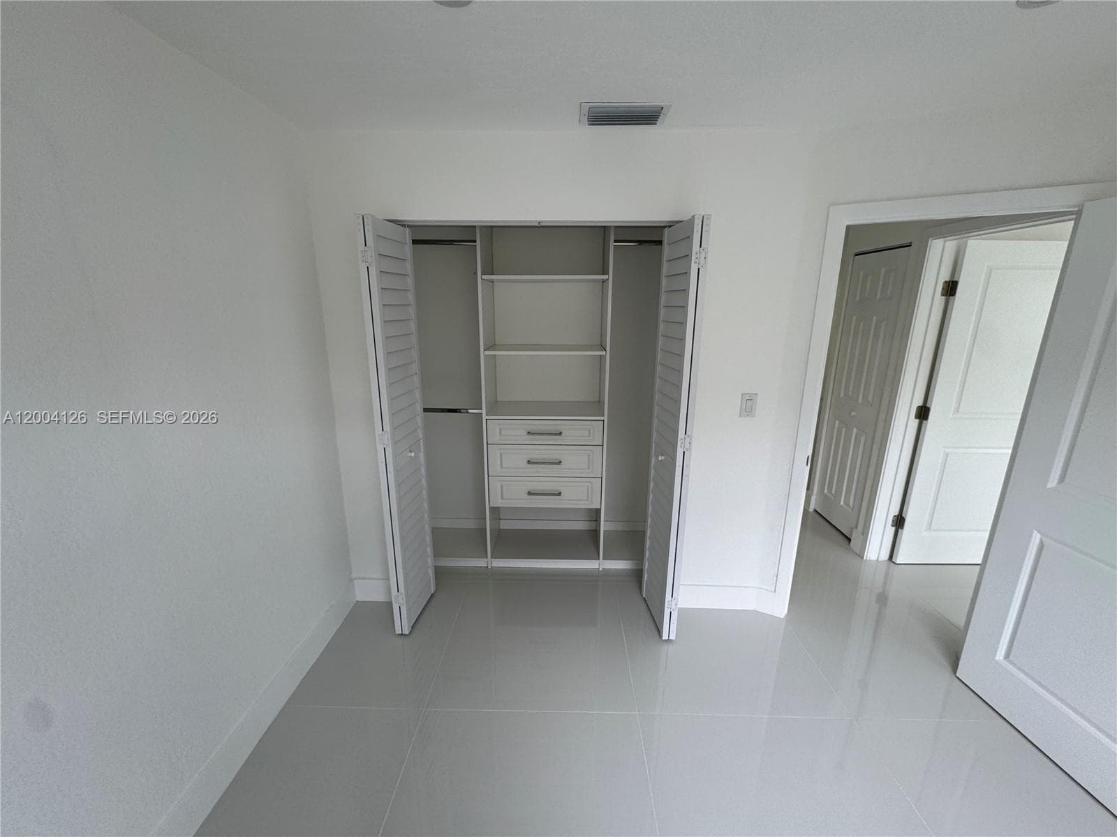 8064 W 14th Ave, Hialeah FL 33014 — 16