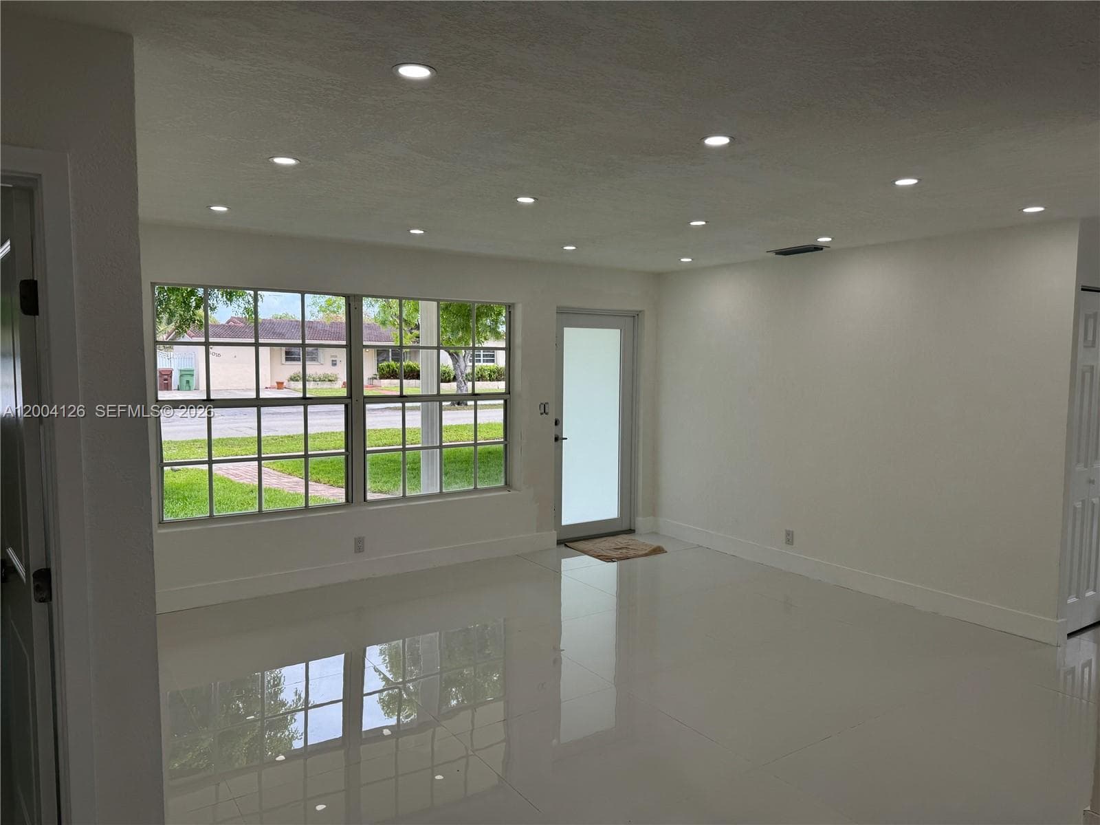 8064 W 14th Ave, Hialeah FL 33014 — 12