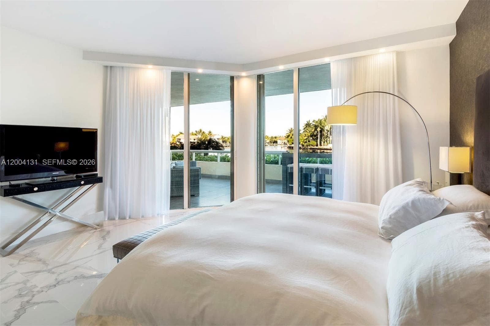 20191 E Country Club Dr, Aventura FL 33180 — 4