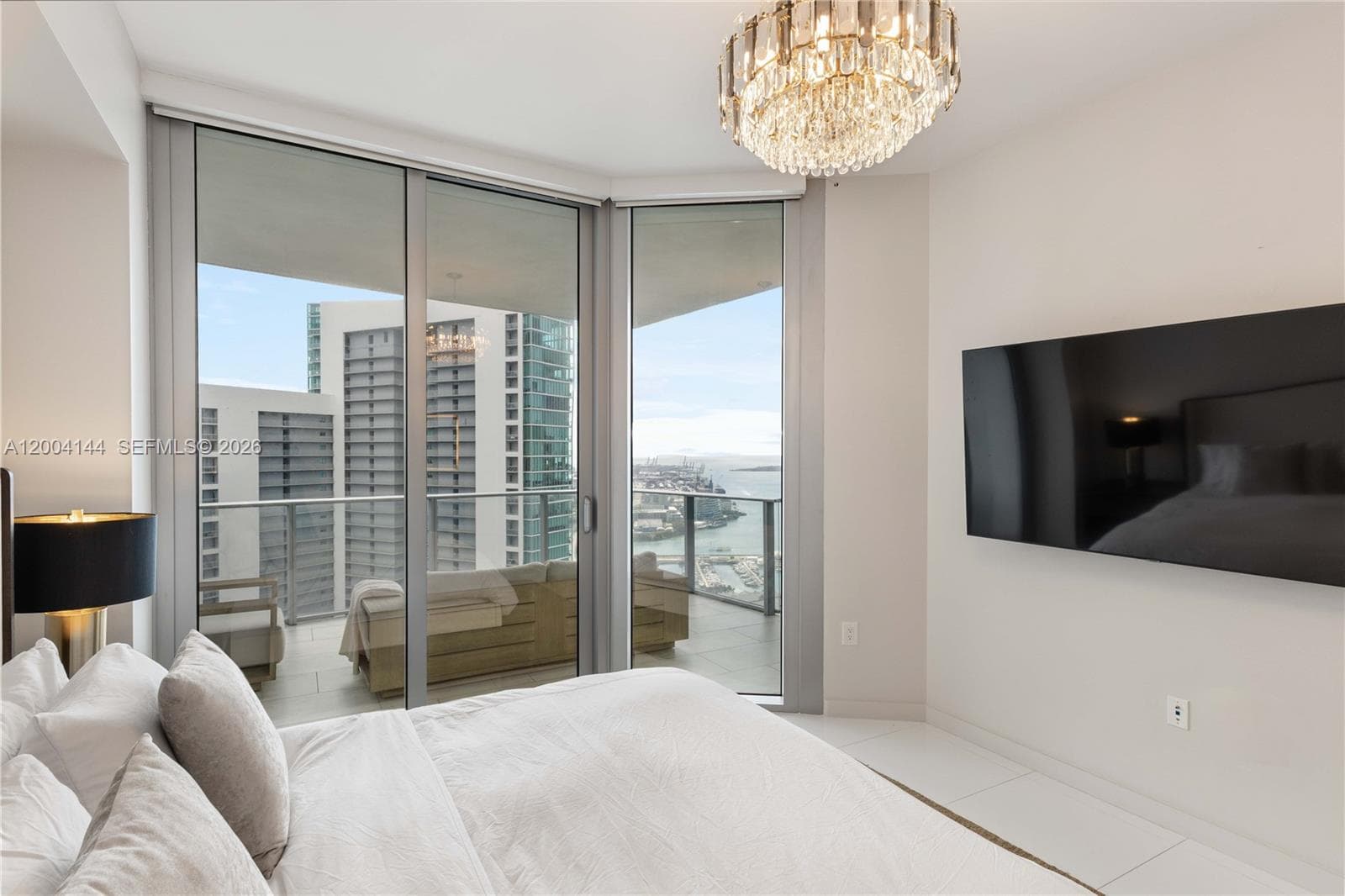 851 NE 1st Ave # 4405, Miami FL 33132 — 13