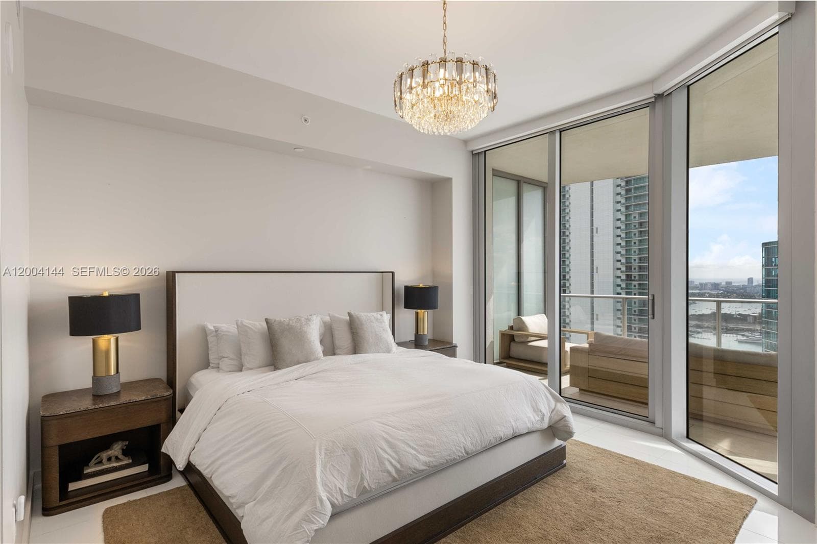 851 NE 1st Ave # 4405, Miami FL 33132 — 12