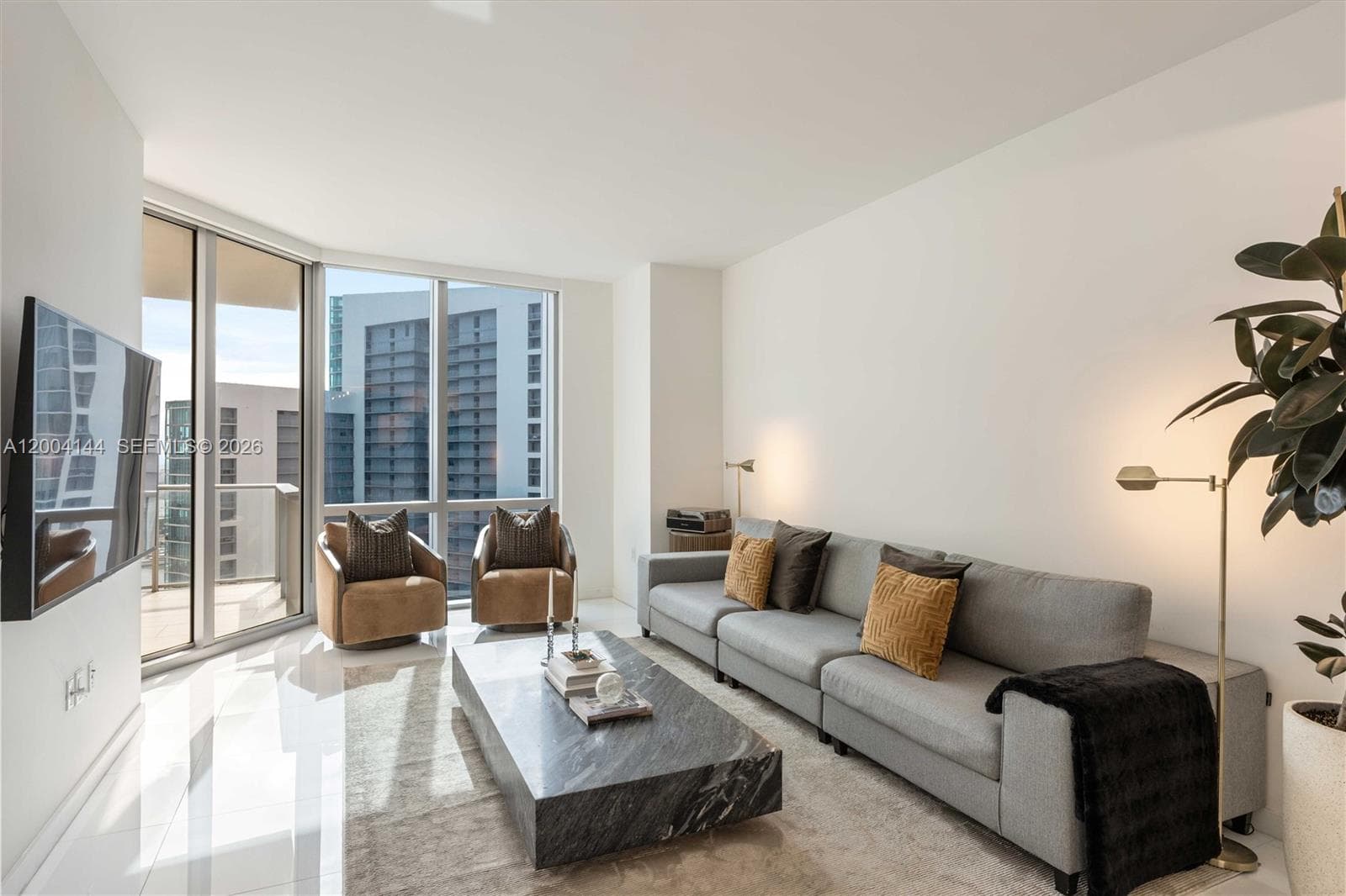 851 NE 1st Ave # 4405, Miami FL 33132 — 1