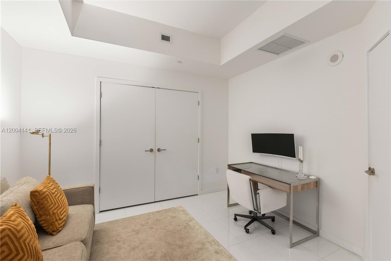 851 NE 1st Ave # 4405, Miami FL 33132 — 20