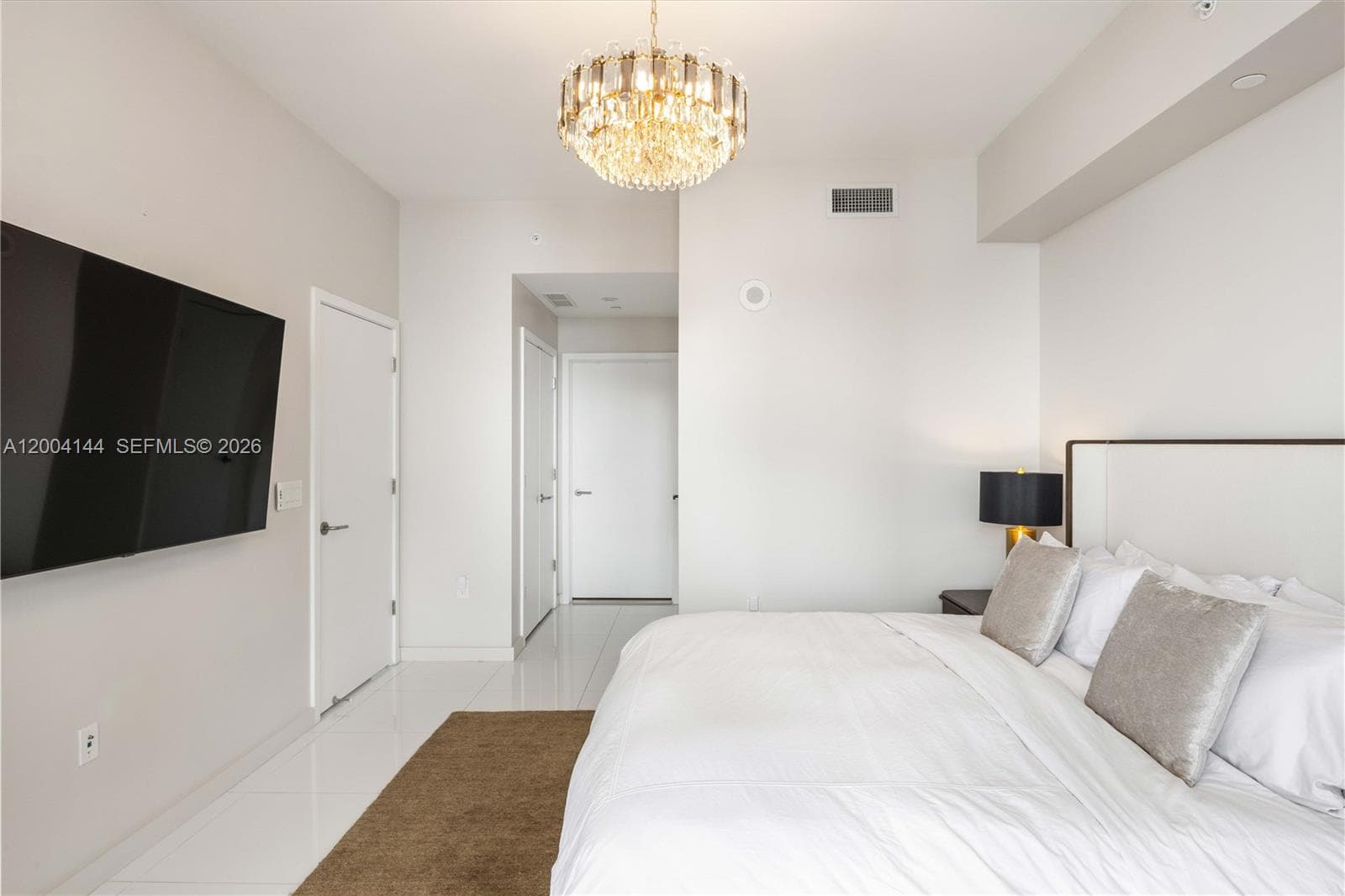 851 NE 1st Ave # 4405, Miami FL 33132 — 14