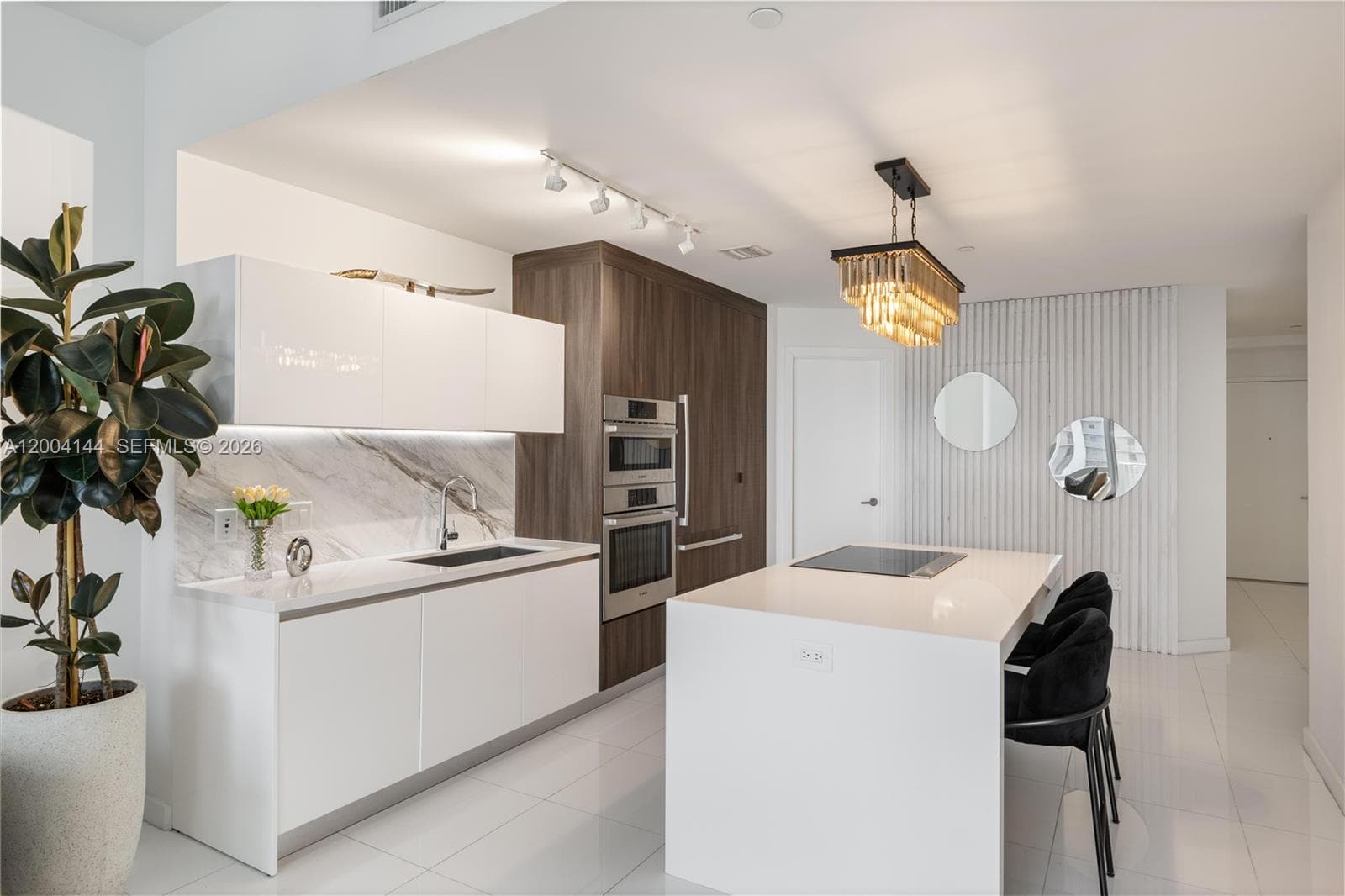 851 NE 1st Ave # 4405, Miami FL 33132 — 8