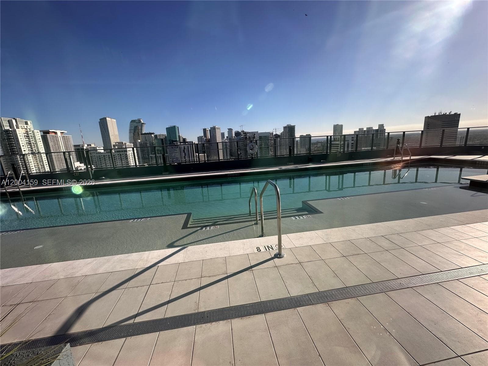 121 NE 5 # 2712, Miami FL 33132 — 27