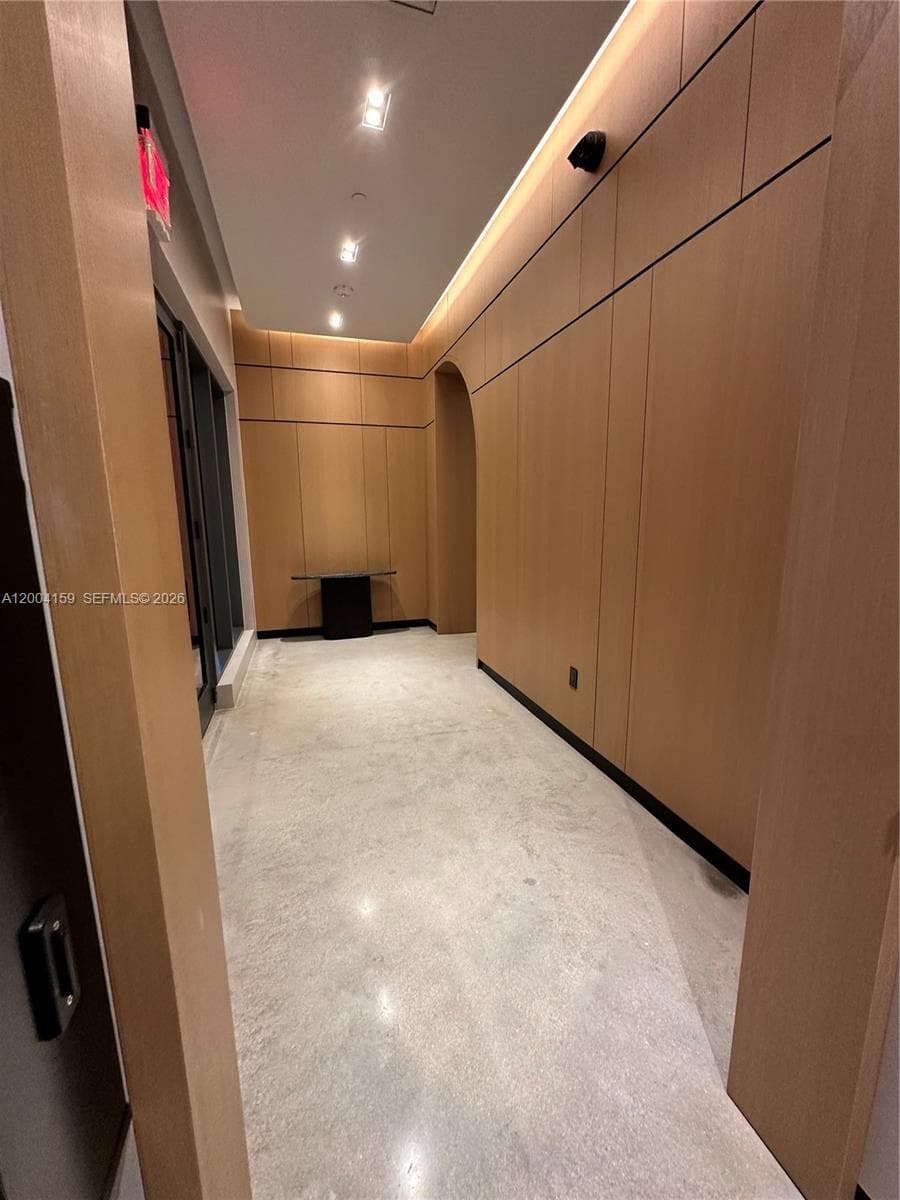 121 NE 5 # 2712, Miami FL 33132 — 6