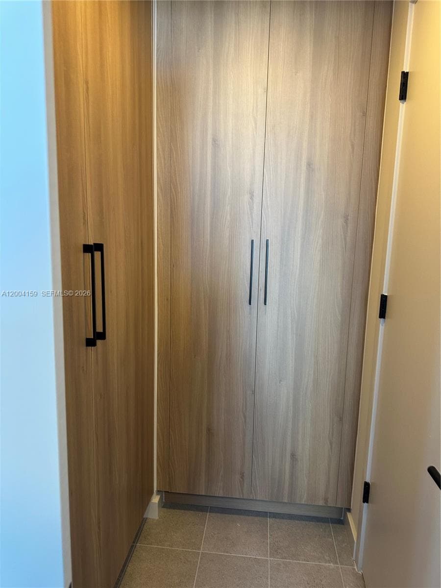 121 NE 5 # 2712, Miami FL 33132 — 15