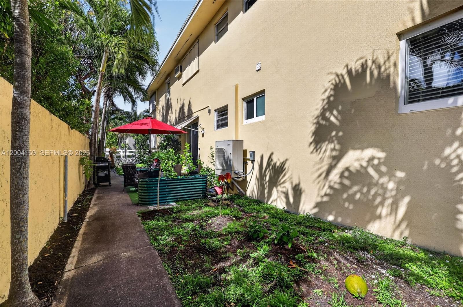 1820 Venice Park Dr # 102, North Miami FL 33181 — 23
