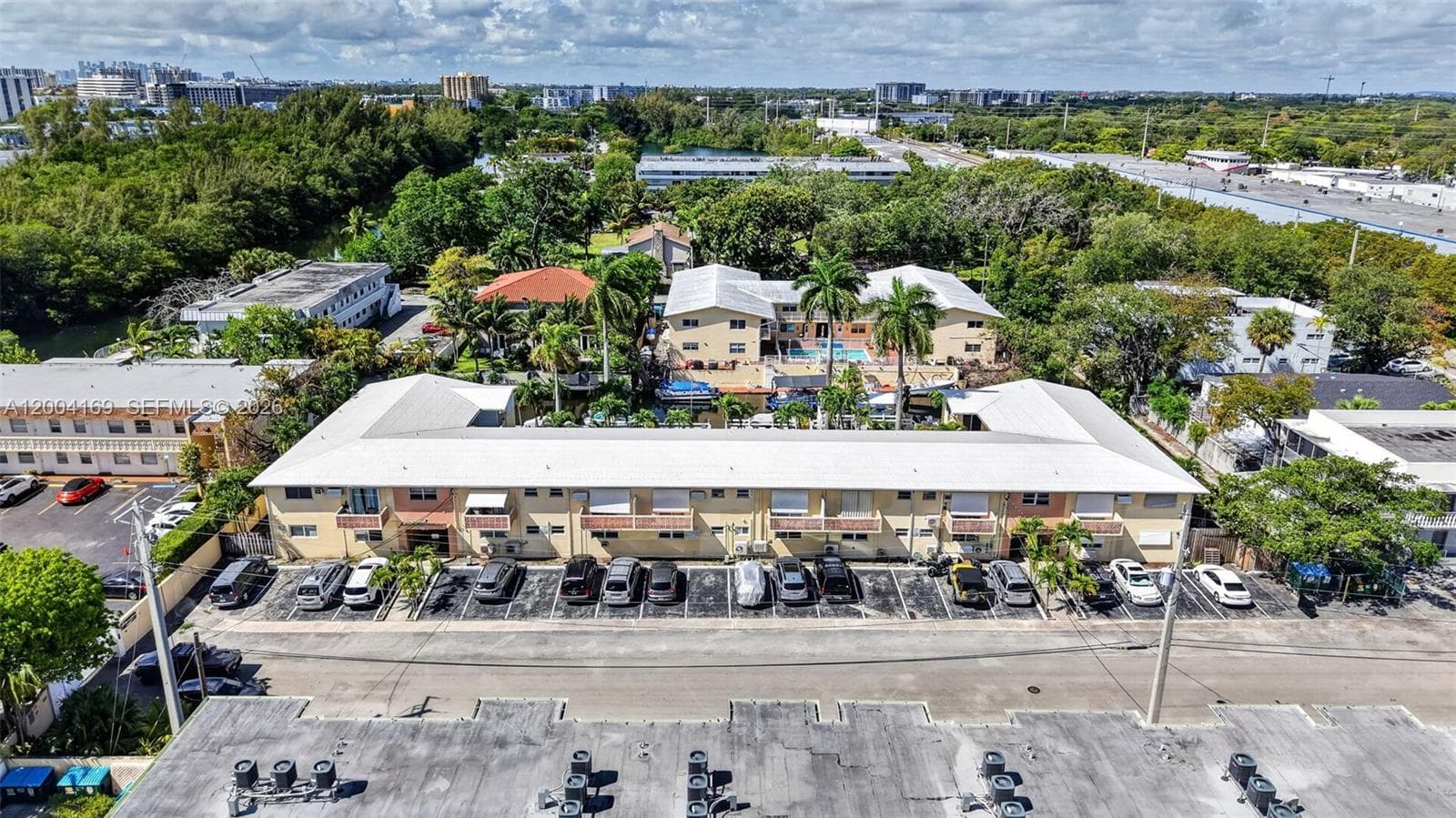 1820 Venice Park Dr # 102, North Miami FL 33181 — 43