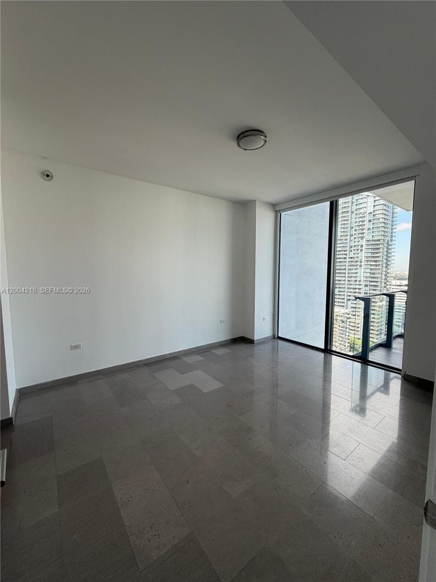 68 SE 6th St # 2506, Miami FL 33131 — 5