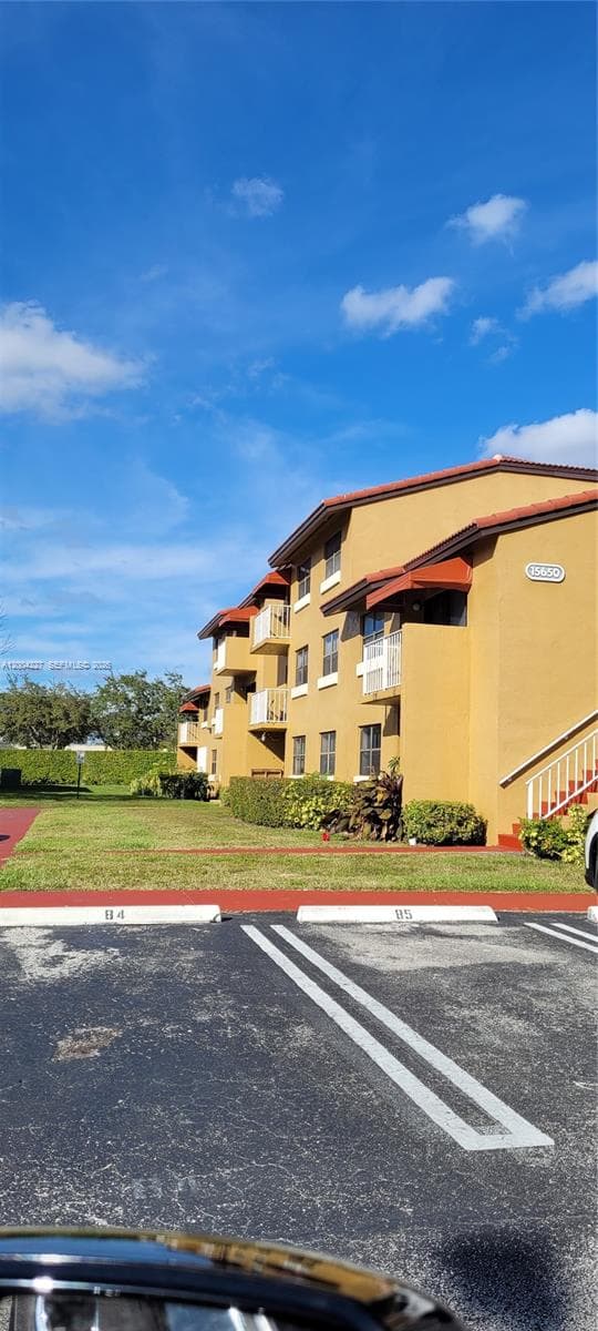 15650 SW 80th St # 208, Miami FL 33193 — 2
