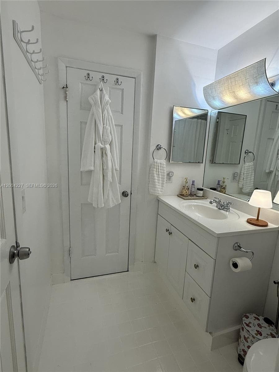 15650 SW 80th St # 208, Miami FL 33193 — 17