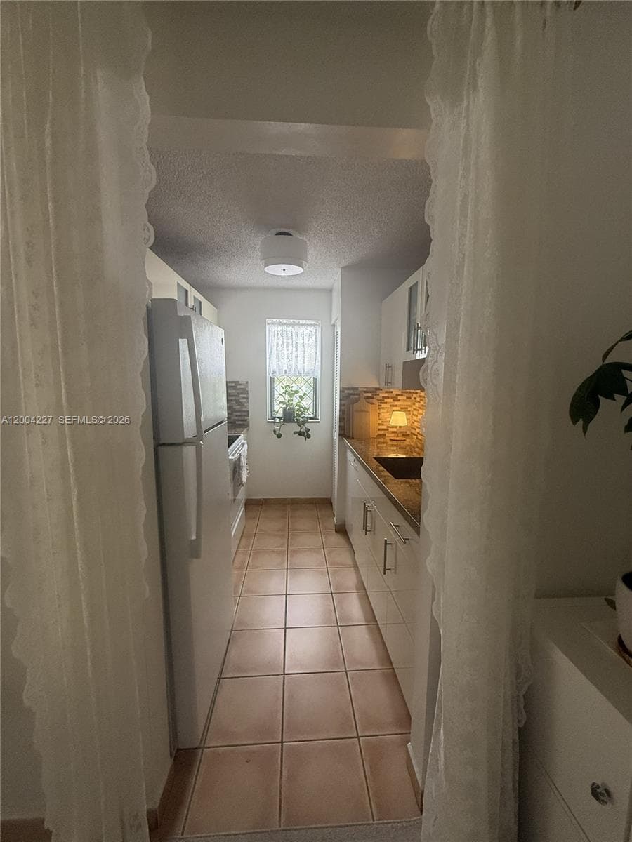 15650 SW 80th St # 208, Miami FL 33193 — 10
