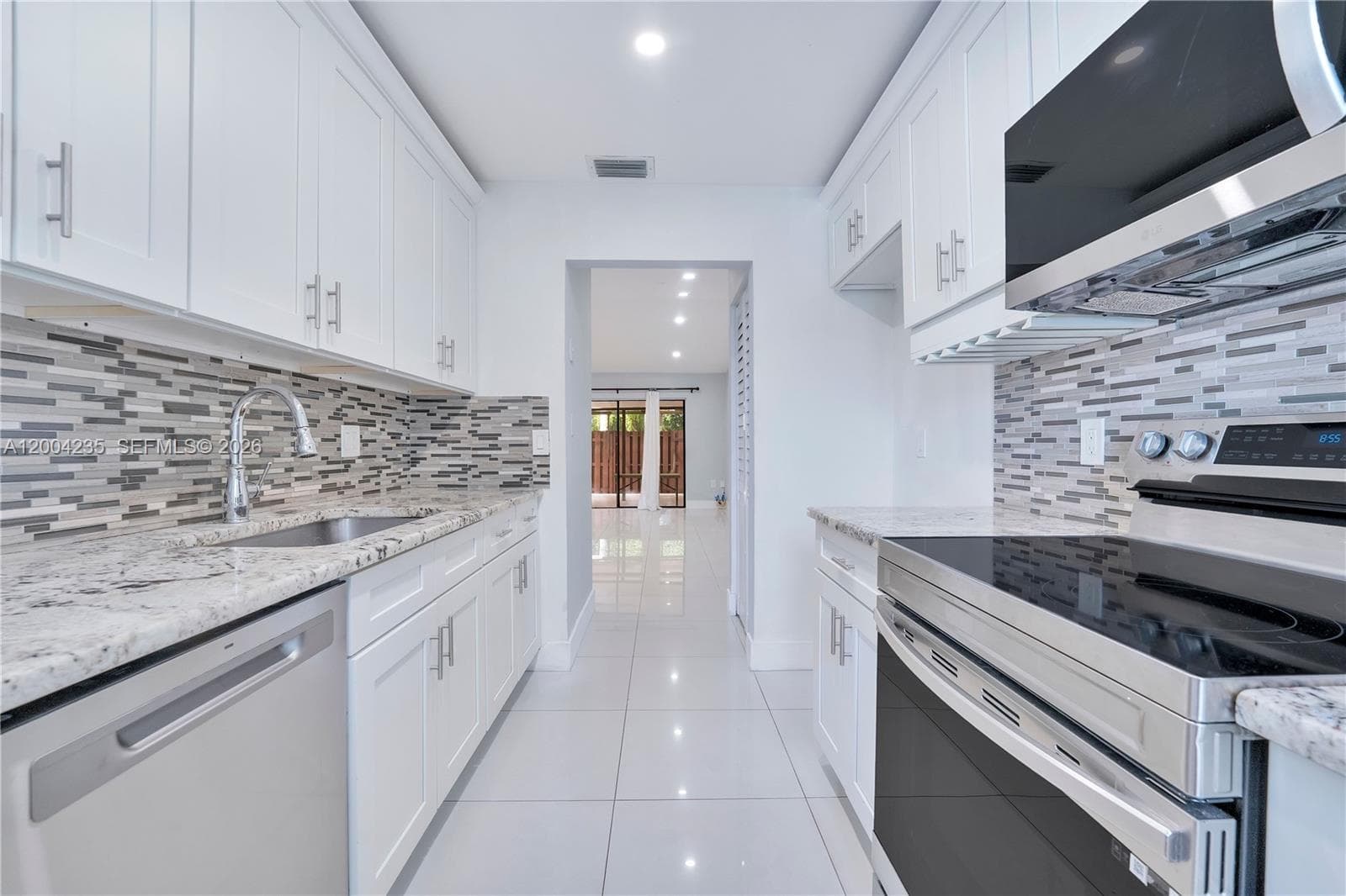 5222 SW 139th Pl, Miami FL 33175 — 7