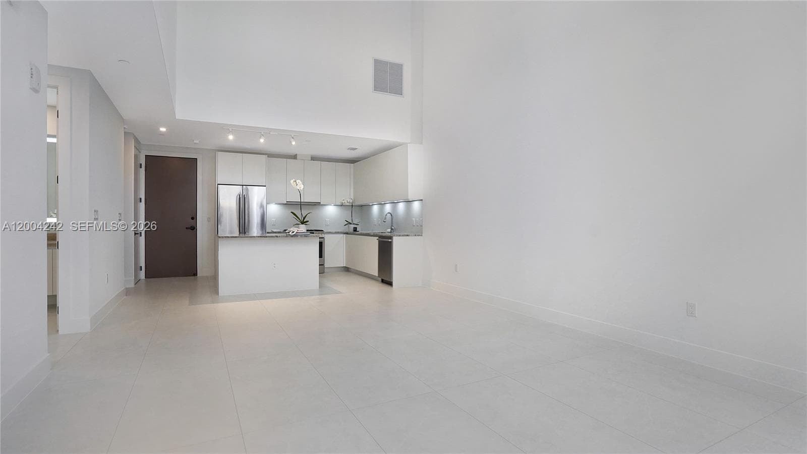 3034 Oak Ave # 2, Miami FL 33133 — 5