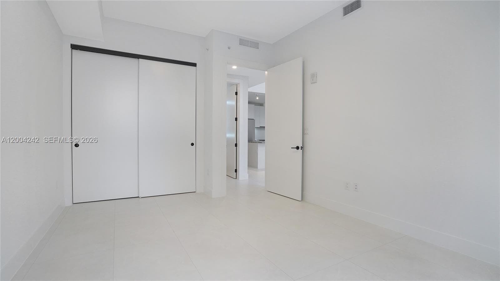 3034 Oak Ave # 2, Miami FL 33133 — 20